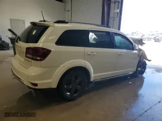 2020 Dodge Journey Crossroad with VIN 3C4PDCGB3LT272612, listed as a Copart auction lot 48482005 with 333,333 mi miles and Clean Title. Bid and sale history available at carsss.com. Image 3.