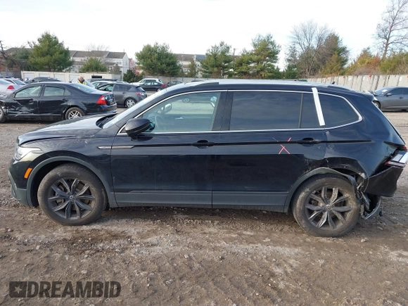 2022 Volkswagen Tiguan SE with VIN 3VV3B7AX8NM163352, listed as a IAAI auction lot 40946586 with 27,847 mi miles and . Bid and sale history available at DreamBid. Image 15.