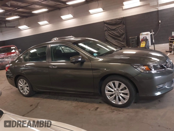 2013 Honda Accord EX с VIN 1HGCR2F77DA255037, выставлен на аукционе IAAI как лот 42502142 с пробегом 104 746 миль миль и . История ставок и продаж доступна на DreamBid. Изображение 13.