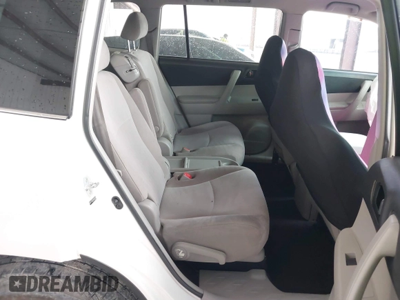 2013 Toyota Highlander with VIN 5TDZA3EH1DS037033, listed as a IAAI auction lot 39453343 with 163,149 mi miles and . Bid and sale history available at DreamBid. Image 8.
