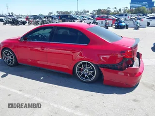 2012 Volkswagen Jetta GLI Autobahn с VIN 3VW4A7AJXCM405540, выставлен на аукционе IAAI как лот 41948873 с пробегом 116 967 миль миль и . История ставок и продаж доступна на DreamBid. Изображение 14.