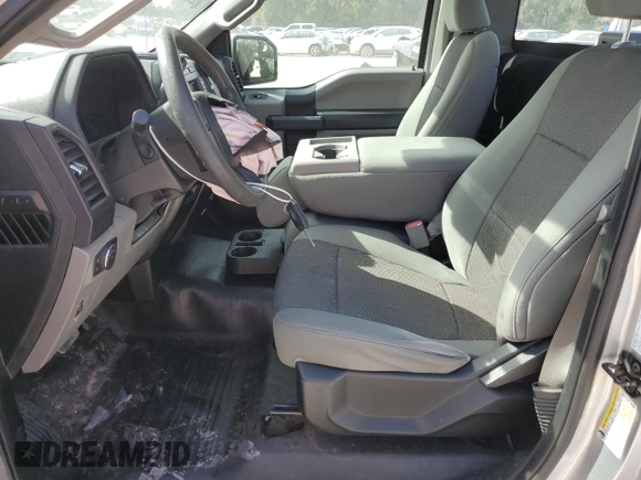 2017 Ford F-150 XL z VIN 1FTMF1C8XHFA67446, wystawiony jako Copart lot #53608585 z przebiegiem 51 583 mil mil oraz Nie do naprawy • Non repairable. Historia ofert i sprzedaży dostępna na DreamBid. Obrazek 7.
