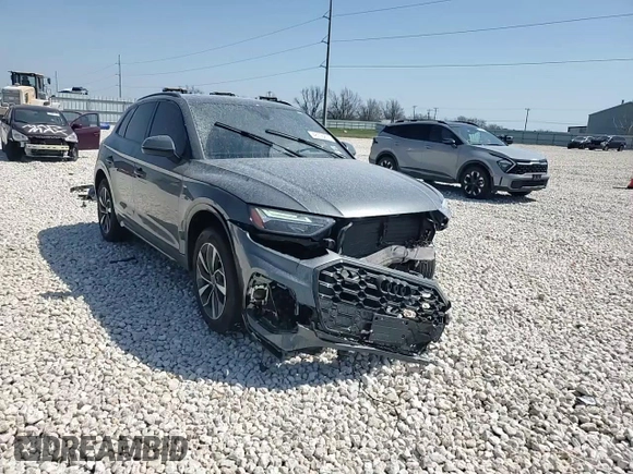 2024 Audi Q5 S line Premium with VIN WA1GAAFY4R2101908, listed as a Copart auction lot 48776875 with 5,471 mi miles and Salvage Title. Bid and sale history available at carsss.com. Image 12.