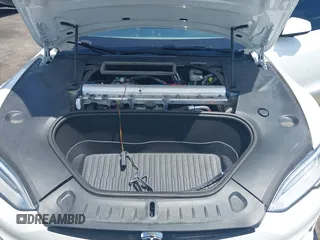 2021 Tesla Model S Plaid с VIN 5YJSA1E62MF438406, выставлен на аукционе IAAI как лот 42246901 с пробегом Не указан миль и . История ставок и продаж доступна на DreamBid. Изображение 10.