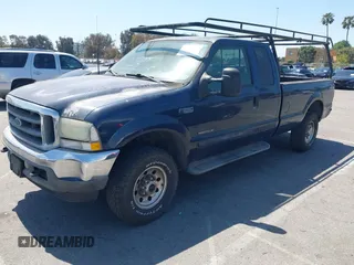 2002 Ford F-250 XL z VIN 1FTNX21F12EA74470, wystawiony jako IAAI lot #41993513 z przebiegiem 205 684 mil mil oraz . Historia ofert i sprzedaży dostępna na DreamBid. Obrazek 2.