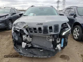 2023 Jeep Cherokee Altitude Lux with VIN 1C4PJMMB8PD105001, listed as a Copart auction lot 43586005 with 5,903 mi miles and Salvage Title. Bid and sale history available at carsss.com. Image 5.