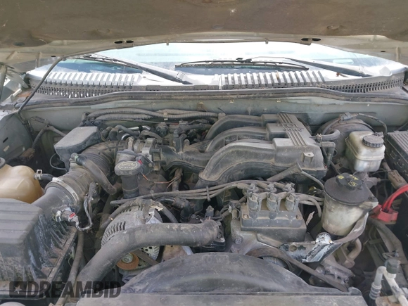 2005 Mercury Mountaineer z VIN 4M2DU66K55ZJ14137, wystawiony jako IAAI lot #42317632 z przebiegiem Nie podano mil oraz . Historia ofert i sprzedaży dostępna na DreamBid. Obrazek 10.