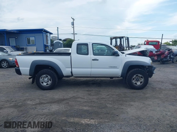 2006 Toyota Tacoma with VIN 5TEUU42N16Z216261, listed as a IAAI auction lot 41313912 with 97,086 mi miles. Bid and sale history available at carsss.com. Image 13.
