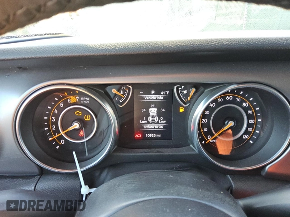 2022 Jeep Wrangler Unlimited Sport with VIN 1C4HJXDN7NW270183, listed as a Copart auction lot 80512144 with 10,935 mi miles and Clean Title. Bid and sale history available at DreamBid. Image 9.