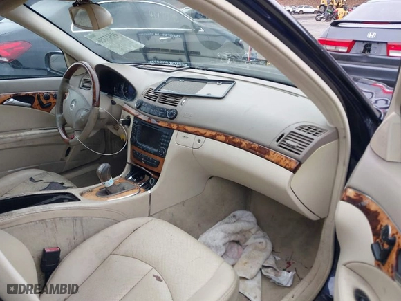 2006 Mercedes-Benz E-Class 3.5L with VIN WDBUF87J96X199318, listed as a IAAI auction lot 41917336 with NaN miles. Bid and sale history available at carsss.com. Image 5.