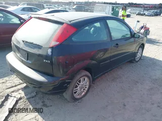 2006 Ford Focus S with VIN 1FAFP31N96W143851, listed as a IAAI auction lot 42177314 with 215,975 mi miles and . Bid and sale history available at DreamBid. Image 4.