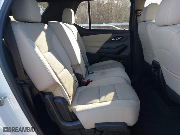 2022 Chevrolet Traverse LS with VIN 1GNERFKW4NJ132381, listed as a IAAI auction lot 41822204 with 85,110 mi miles. Bid and sale history available at carsss.com. Image 8.