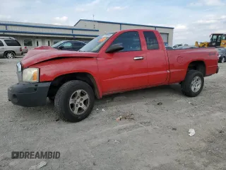 2006 Dodge Dakota SLT with VIN 1D7HW42N56S565283, listed as a Copart auction lot 77792994 with 272,398 mi miles and Salvage Title. Bid and sale history available at carsss.com. Image 1.