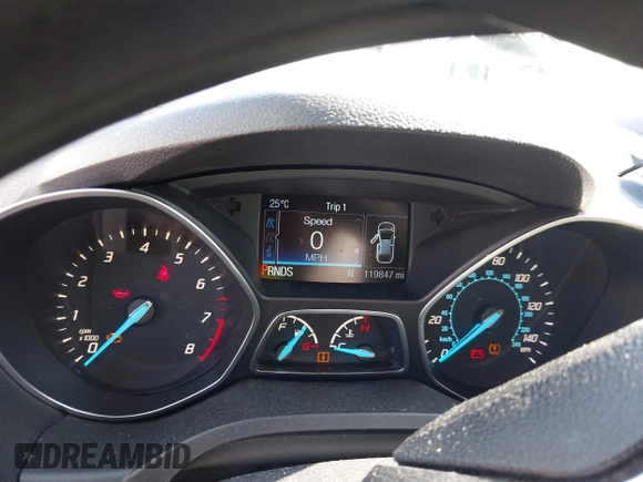 2015 Ford Escape SE with VIN 1FMCU9GX8FUA01774, listed as a IAAI auction lot 42105808 with 119,847 mi miles. Bid and sale history available at carsss.com. Image 7.