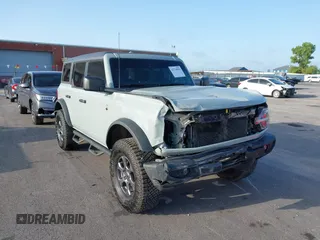 2023 Ford Bronco with VIN 1FMDE5BHXPLA99272, listed as a IAAI auction lot 42719022 with 63,918 mi miles and . Bid and sale history available at DreamBid. Image 1.