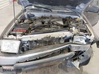 2000 Toyota 4Runner SR5 with VIN JT3HN86R0Y0276977, listed as a IAAI auction lot 41884243 with 375,779 mi miles. Bid and sale history available at carsss.com. Image 10.