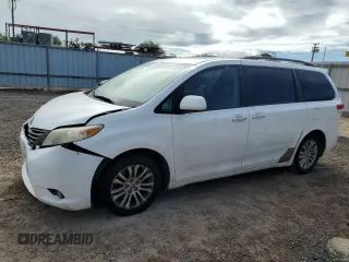 2012 Toyota Sienna XLE AAS z VIN 5TDYK3DC4CS231794, wystawiony jako Copart lot #58206235 z przebiegiem 141 935 mil mil oraz Nie do naprawy • Non repairable. Historia ofert i sprzedaży dostępna na DreamBid. Obrazek 1.