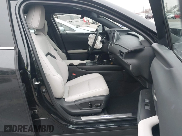 2023 Lexus UX 250h Premium с VIN JTHP6JBH5P2153167, выставлен на аукционе IAAI как лот 41432919 с пробегом 20 608 миль миль и . История ставок и продаж доступна на DreamBid. Изображение 5.