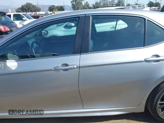 2023 Toyota Camry SE z VIN 4T1T11AK0PU153203, wystawiony jako IAAI lot #38763517 z przebiegiem 11 171 mil mil oraz . Historia ofert i sprzedaży dostępna na DreamBid. Obrazek 15.