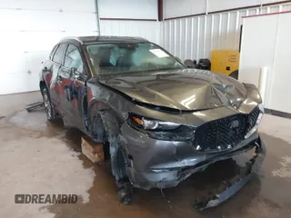 2022 Mazda CX-30 2.5 S Preferred Package with VIN 3MVDMBCL3NM422029, listed as a IAAI auction lot 41232492 with 33,648 mi miles. Bid and sale history available at carsss.com. Image 1.