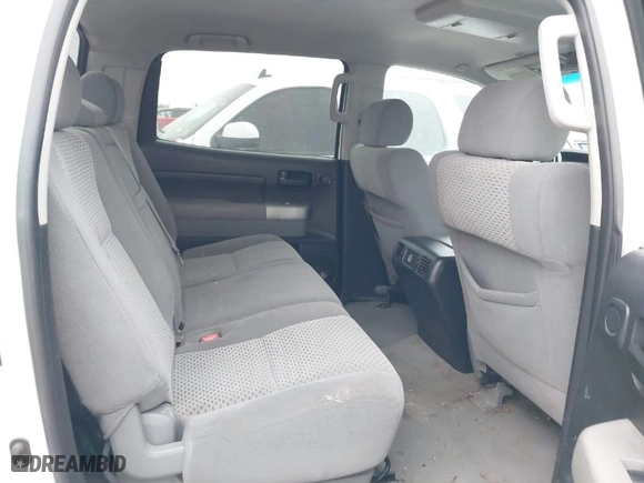 2008 Toyota Tundra 2WD Truck with VIN 5TFEV54198X040863, listed as a IAAI auction lot 41358602 with 374,475 mi miles. Bid and sale history available at carsss.com. Image 8.