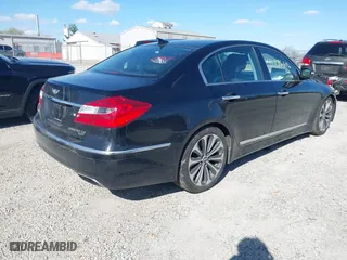 2013 Hyundai Genesis 5.0L R-Spec with VIN KMHGC4DH4DU225996, listed as a IAAI auction lot 41996696 with 184,219 mi miles. Bid and sale history available at carsss.com. Image 4.