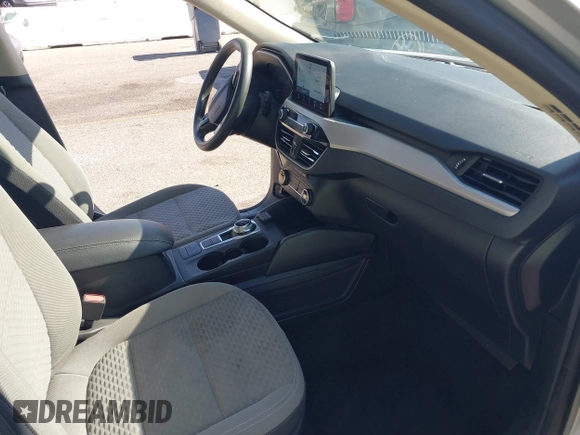 2020 Ford Escape SE с VIN 1FMCU0G60LUA78539, выставлен на аукционе IAAI как лот 42316567 с пробегом 39 384 миль миль и . История ставок и продаж доступна на DreamBid. Изображение 5.