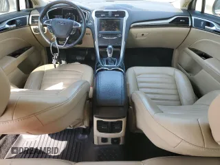 2015 Ford Fusion SE z VIN 3FA6P0HD2FR293024, wystawiony jako Copart lot #51155095 z przebiegiem 108 160 mil mil oraz Czysty tytuł • Clean title. Historia ofert i sprzedaży dostępna na DreamBid. Obrazek 8.