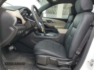 2023 Chevrolet Traverse LS z VIN 1GNERFKW3PJ256533, wystawiony jako Copart lot #81141984 z przebiegiem 12 213 mil mil oraz Szkoda całkowita • Salvage title. Historia ofert i sprzedaży dostępna na DreamBid. Obrazek 7.
