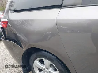 2017 Toyota Sienna LE Auto Access Seat with VIN 5TDKZ3DC6HS881378, listed as a IAAI auction lot 41932471 with 64,626 mi miles. Bid and sale history available at carsss.com. Image 19.