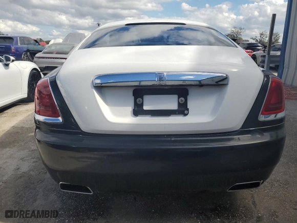 2014 Rolls-Royce Wraith with VIN SCA665C59EUX84411, listed as a Copart auction lot 74548964 with 0 mi miles and Non Repairable. Bid and sale history available at carsss.com. Image 6.