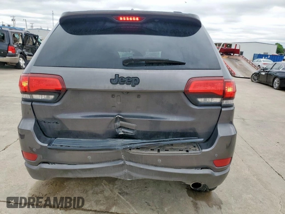 2018 Jeep Grand Cherokee Altitude with VIN 1C4RJFAG0JC250082, listed as a Copart auction lot 55940135 with 79,523 mi miles and Salvage title. Bid and sale history available at DreamBid. Image 6.