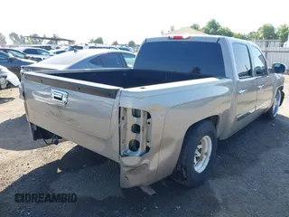 2007 Chevrolet Silverado 1500 LS with VIN 3GCEC13C87G516170, listed as a IAAI auction lot 42163134 with 185,591 mi miles and . Bid and sale history available at DreamBid. Image 4.