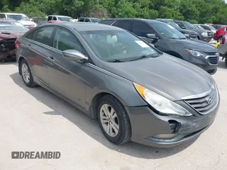 2013 Hyundai Sonata GLS with VIN 5NPEB4AC4DH628829, listed as a IAAI auction lot 42136839 with 121,381 mi miles and . Bid and sale history available at carsss.com. Image 1.