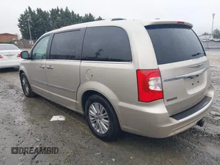 2013 Chrysler Town & Country Limited with VIN 2C4RC1GG2DR536256, listed as a IAAI auction lot 42027427 with 126,447 mi miles. Bid and sale history available at carsss.com. Image 3.