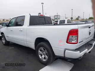 2022 Ram 1500 Big Horn z VIN 1C6RREMT6NN464202, wystawiony jako IAAI lot #42153905 z przebiegiem 34 316 mil mil oraz . Historia ofert i sprzedaży dostępna na DreamBid. Obrazek 15.