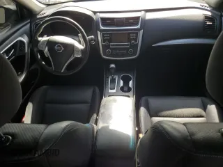 2016 Nissan Altima SR z VIN 1N4AL3AP5GC209029, wystawiony jako Copart lot #55973955 z przebiegiem 131 909 mil mil oraz Szkoda całkowita • Salvage title. Historia ofert i sprzedaży dostępna na DreamBid. Obrazek 8.