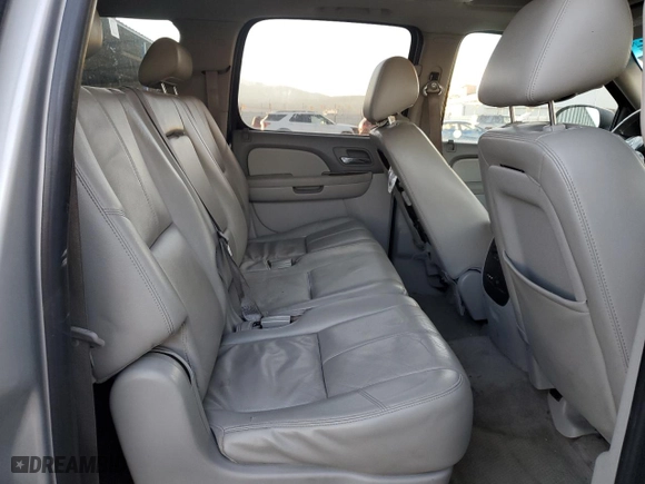 2010 Chevrolet Suburban LT with VIN 1GNUKJE32AR138759, listed as a Copart auction lot 41628475 with 209,813 mi miles and Salvage Title. Bid and sale history available at carsss.com. Image 11.