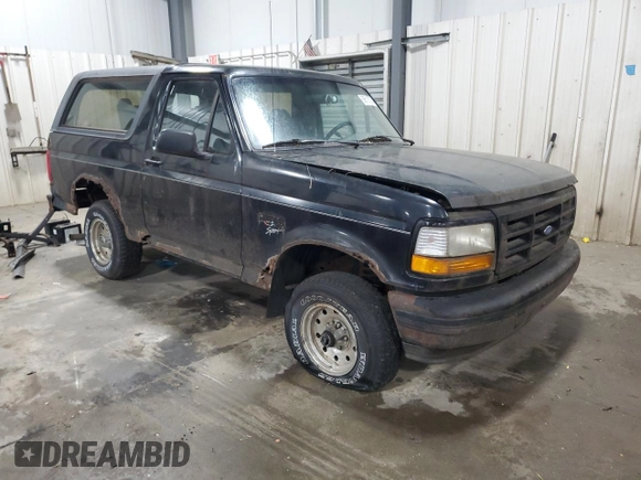 1996 Ford Bronco XL с VIN 1FMEU15N5TLB27829, выставлен на аукционе Copart как лот 58618705 с пробегом Не указан миль и Чистый • Clean title. История ставок и продаж доступна на DreamBid. Изображение 4.