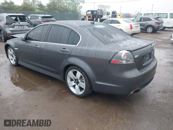 2009 Pontiac G8 GT z VIN 6G2EC57Y19L203150, wystawiony jako IAAI lot #42314747 z przebiegiem 130 188 mil mil oraz . Historia ofert i sprzedaży dostępna na DreamBid. Obrazek 3.