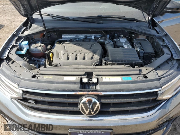 2024 Volkswagen Tiguan SE R-Line Black z VIN 3VV8B7AX6RM105221, wystawiony jako Copart lot #60552975 z przebiegiem 14 953 mil mil oraz Szkoda całkowita • Salvage title. Historia ofert i sprzedaży dostępna na DreamBid. Obrazek 12.