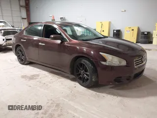 2014 Nissan Maxima 3.5 S with VIN 1N4AA5AP2EC493346, listed as a IAAI auction lot 41630351 with 186,690 mi miles. Bid and sale history available at carsss.com. Image 1.
