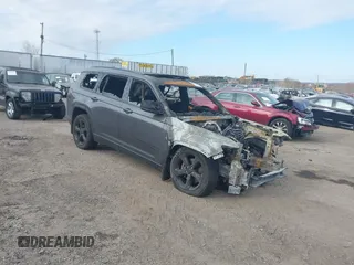 2023 Jeep Grand Cherokee Altitude z VIN 1C4RJKAG1P8816836, wystawiony jako IAAI lot #40790663 z przebiegiem 44 094 mil mil oraz . Historia ofert i sprzedaży dostępna na DreamBid. Obrazek 1.