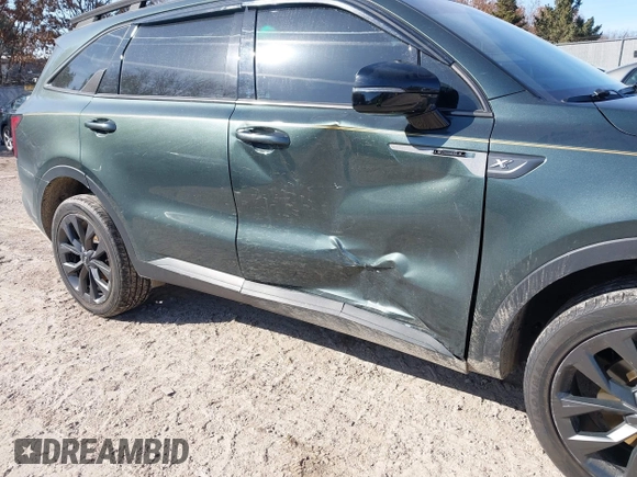 2021 Kia Sorento EX with VIN 5XYRHDLF2MG068257, listed as a IAAI auction lot 41755974 with 77,829 mi miles. Bid and sale history available at carsss.com. Image 6.