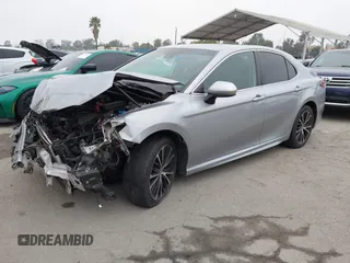 2019 Toyota Camry LE z VIN 4T1B11HK7KU713082, wystawiony jako IAAI lot #42151362 z przebiegiem 93 546 mil mil oraz . Historia ofert i sprzedaży dostępna na DreamBid. Obrazek 18.