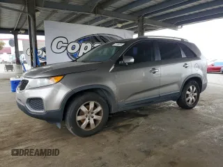 2013 Kia Sorento LX with VIN 5XYKTDA23DG310778, listed as a Copart auction lot 61196035 with 211,842 mi miles and Clean title. Bid and sale history available at DreamBid. Image 1.