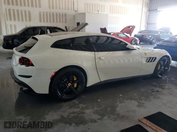 2018 Ferrari GTC4Lusso с VIN ZFF82WNA0J0237317, выставлен на аукционе Copart как лот 75118364 с пробегом Не указан миль и Списание • Salvage title. История ставок и продаж доступна на DreamBid. Изображение 3.