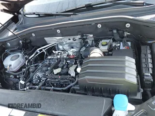 2024 Volkswagen Atlas SEL Premium R-Line with VIN 1V2FR2CA2RC598392, listed as a IAAI auction lot 42418130 with 5,007 mi miles and . Bid and sale history available at DreamBid. Image 10.