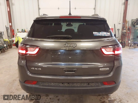 2023 Jeep Compass Latitude Lux с VIN 3C4NJDFN7PT501476, выставлен на аукционе IAAI как лот 41855064 с пробегом 13 881 миль миль и . История ставок и продаж доступна на DreamBid. Изображение 16.