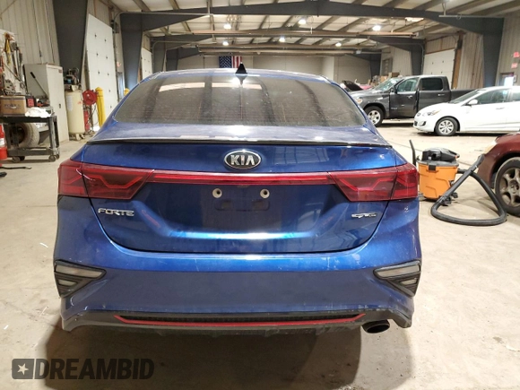 2020 Kia Forte GT-Line with VIN 3KPF34AD9LE181539, listed as a Copart auction lot 46827965 with 86,604 mi miles and Salvage Title. Bid and sale history available at carsss.com. Image 6.